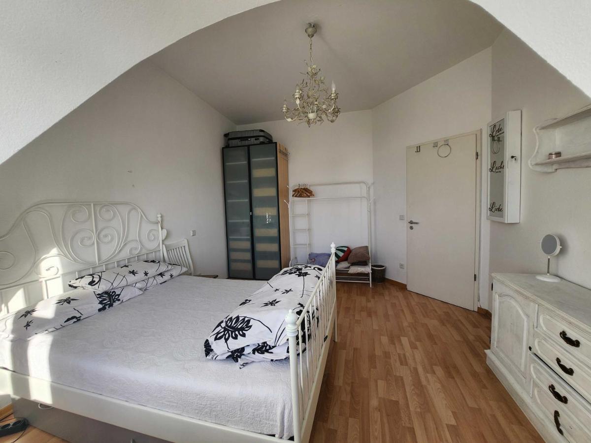 One Private Room Available In A Two Room Apartment In Tegel, Berlino Esterno foto